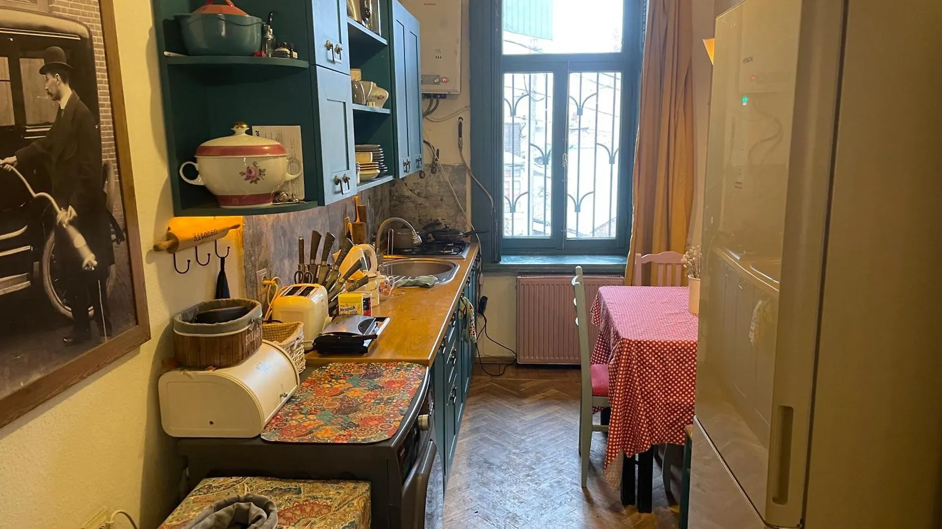 Barnovi 8 Lägenhet Tbilisi